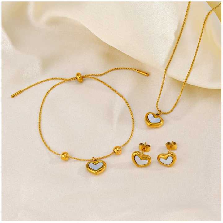 Bộ trang sức trái tim