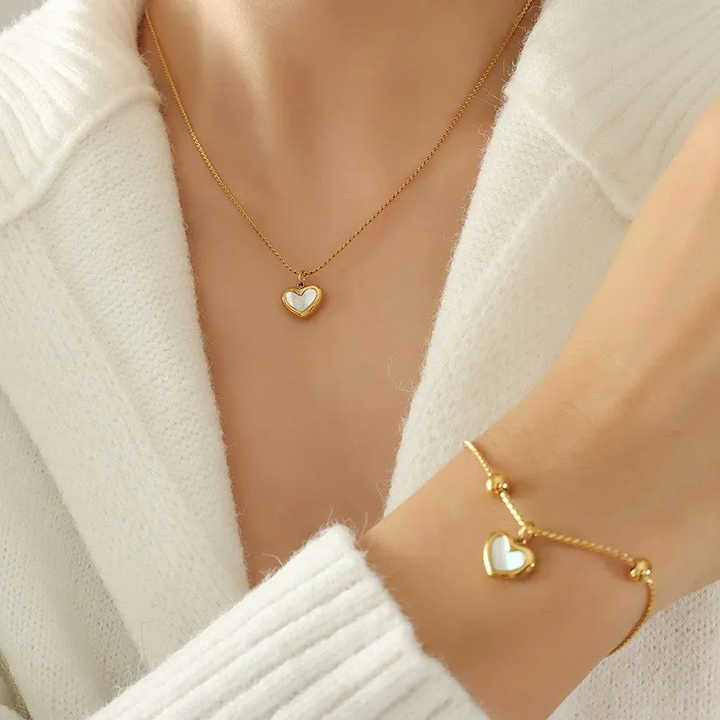 Bộ trang sức trái tim