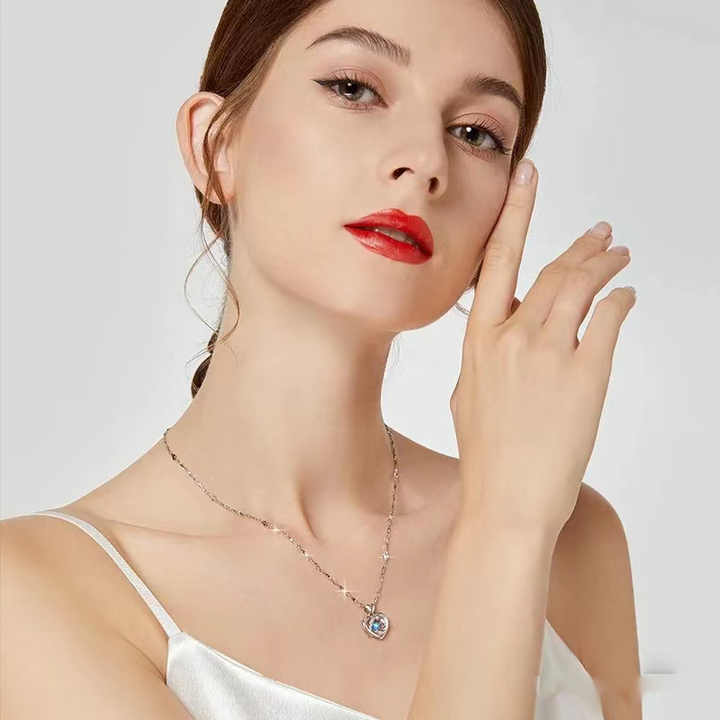 	Dây chuyền Ánh Nhìn Đầu Tiên
