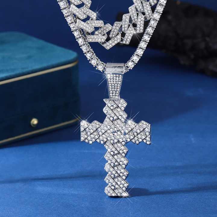 	Holy Cross Chain
