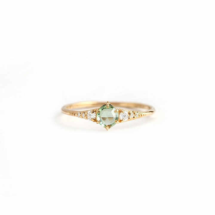 Nhẫn Gem Light
