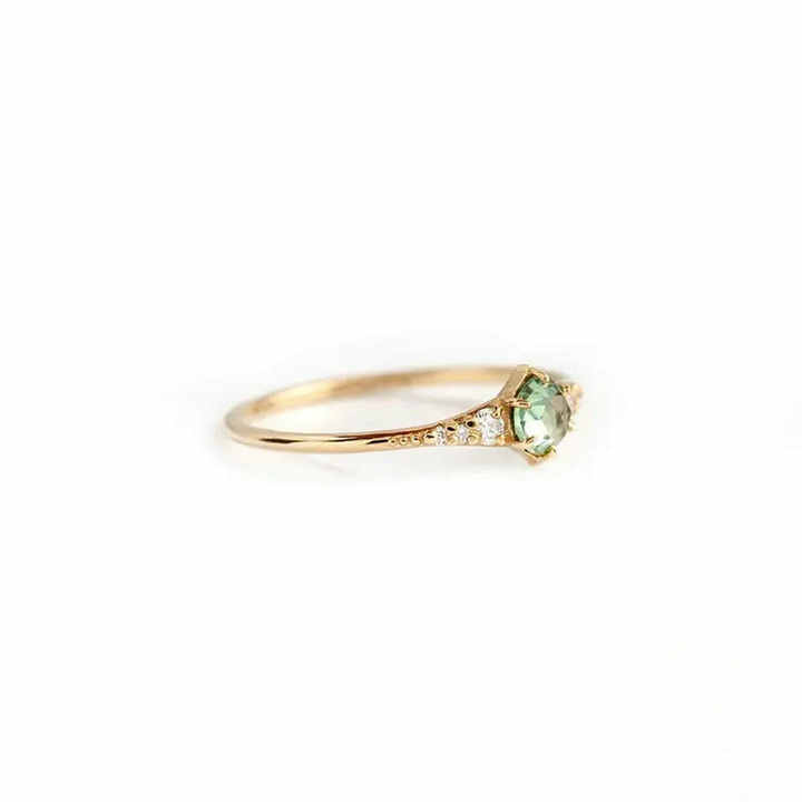 Nhẫn Gem Light