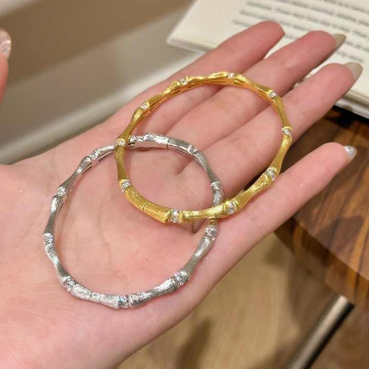 Vòng tay Bead Layer